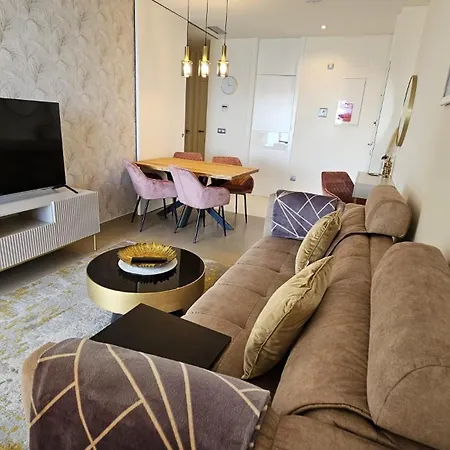 Intempo By Holuxe - 211- 21st Floor Apartment